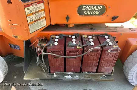 Telescopic boom lift 2007  JLG E400AJP Narrow (33)