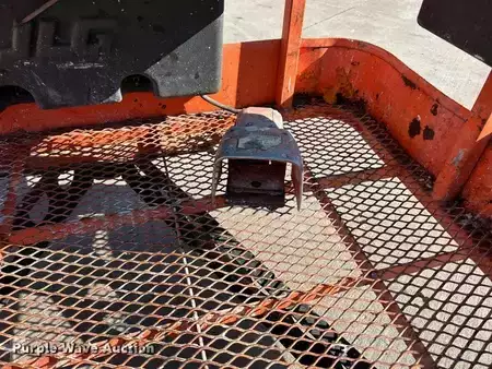 Telescopic boom lift 2007  JLG E400AJP Narrow (11)