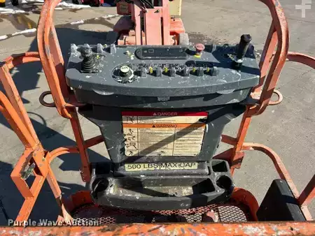 Telescopic boom lift 2007  JLG E400AJP Narrow (12)