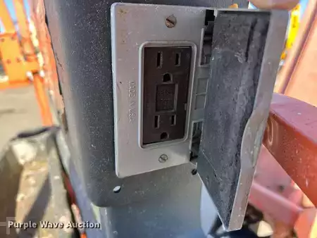 Telescopic boom lift 2007  JLG E400AJP Narrow (16)