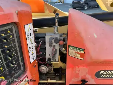 Telescopic boom lift 2007  JLG E400AJP Narrow (31)