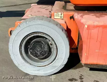 Telescopic boom lift 2007  JLG E400AJP Narrow (40)