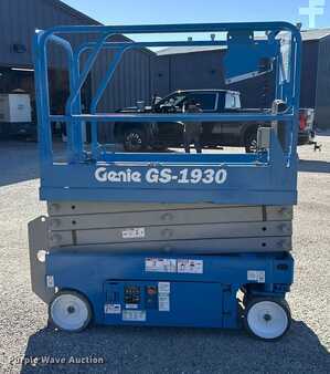 Scissor lift 2015  Genie GS-1930 (4)