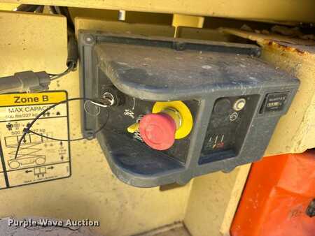 Plataforma Tijera 2009  JLG 2630ES (14)