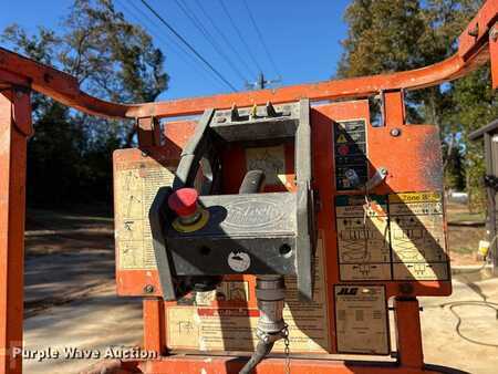 Plataforma Tijera 2009  JLG 2630ES (17)