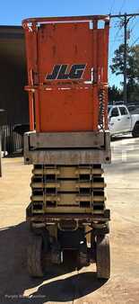 Plataforma Tijera 2009  JLG 2630ES (2)