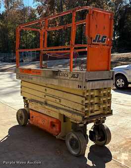 Plataforma Tijera 2009  JLG 2630ES (3)