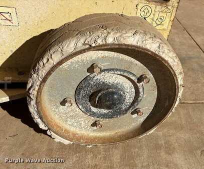 Plataforma Tijera 2009  JLG 2630ES (33)