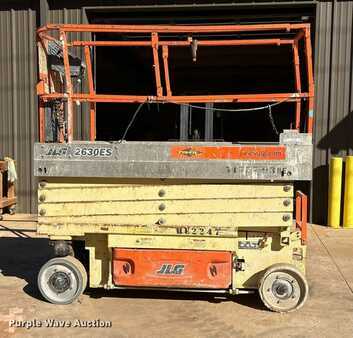 Plataforma Tijera 2009  JLG 2630ES (8)