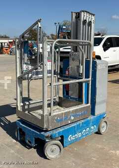 Vertical mast lift 2017  Genie GR-20 (1)