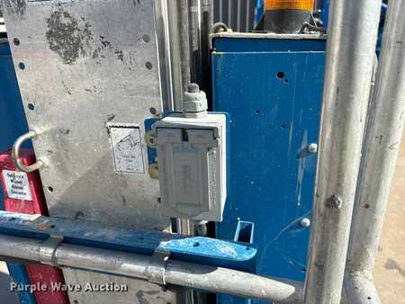 Vertical mast lift 2017  Genie GR-20 (15)