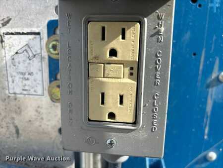 Vertical mast lift 2017  Genie GR-20 (16)