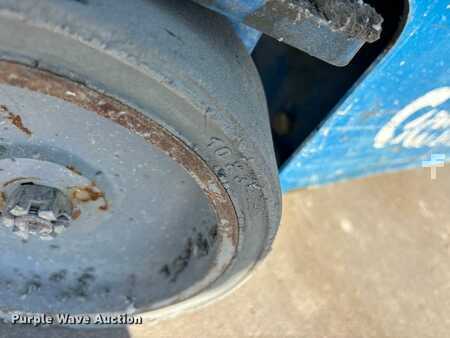 Vertical mast lift 2017  Genie GR-20 (32)