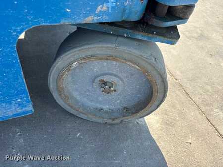 Vertical mast lift 2017  Genie GR-20 (33)