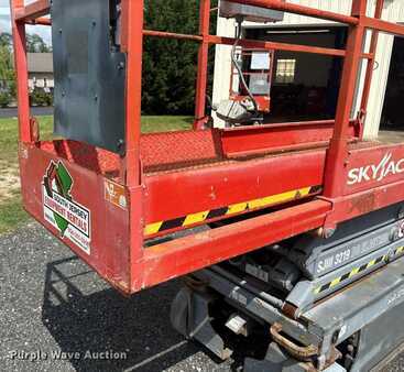 Scissor lift 2013  Skyjack SJIII 3219 (22)