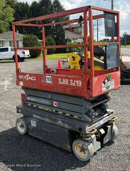 Scissor lift 2013  Skyjack SJIII 3219 (3)