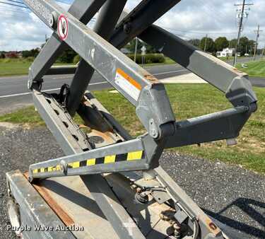 Scissor lift 2013  Skyjack SJIII 3219 (16)