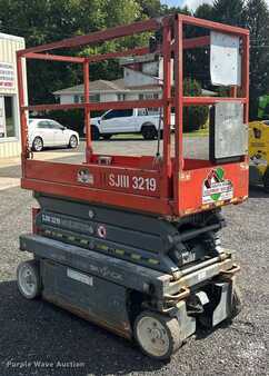 Scissor lift 2013  Skyjack SJIII 3219 (3)