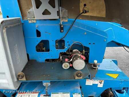 Telescopic boom lift 2001  Genie Z-45/25 (29)