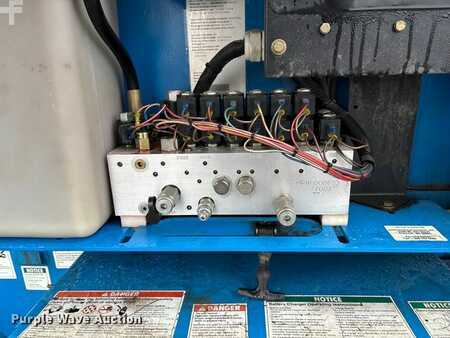 Telescopic boom lift 2001  Genie Z-45/25 (39)