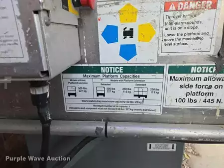 Vertical mast lift 2004  Genie GR-12 (17)