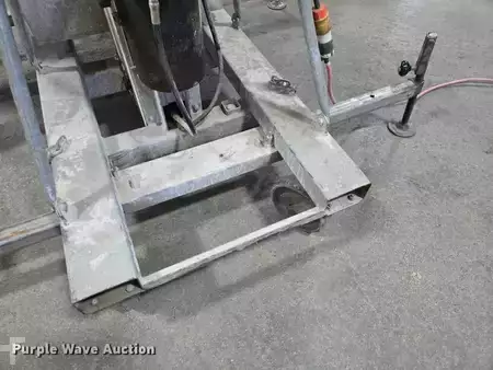 Vertical mast lift - Genie PEU-19AC (17)