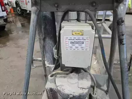 Vertical mast lift - Genie PEU-19AC (30)