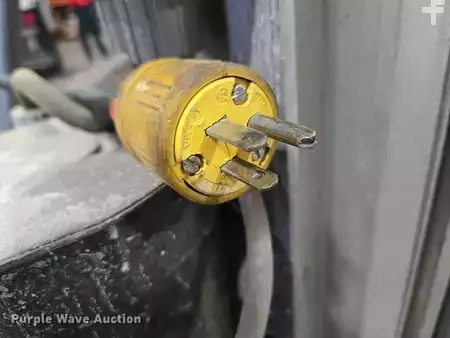 Vertical mast lift - Genie PEU-19AC (31)