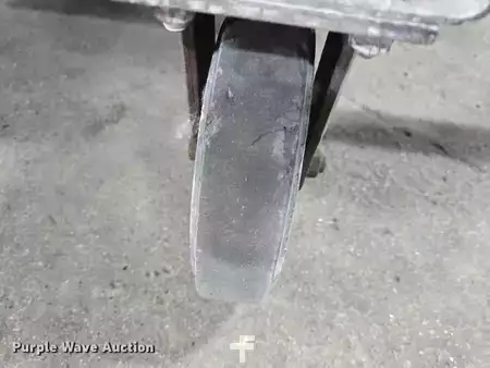 Vertical mast lift - Genie PEU-19AC (35)