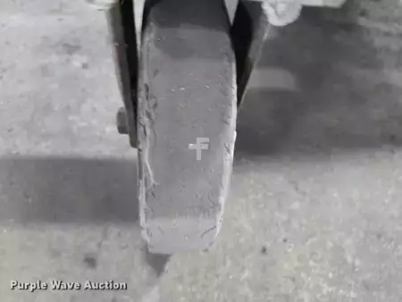 Vertical mast lift - Genie PEU-19AC (37)