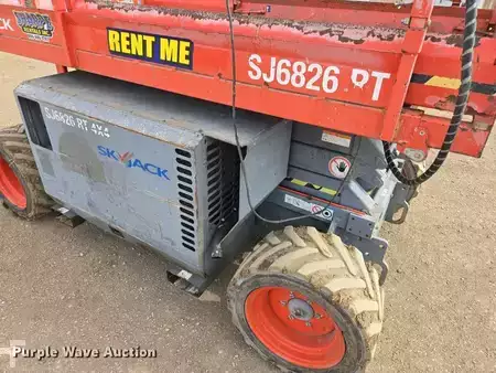 Scissor lift 2014  Skyjack SJ6826RT (11)