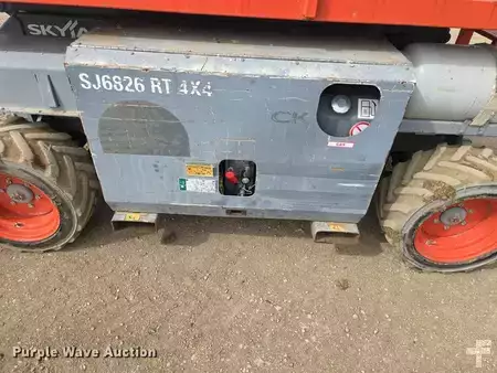 Scissor lift 2014  Skyjack SJ6826RT (16)