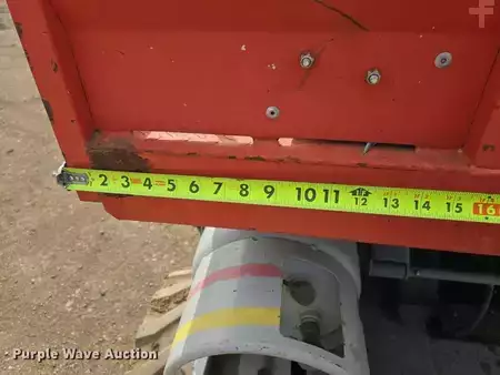 Scissor lift 2014  Skyjack SJ6826RT (21)