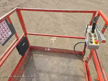 Scissor lift 2014  Skyjack SJ6826RT (31)