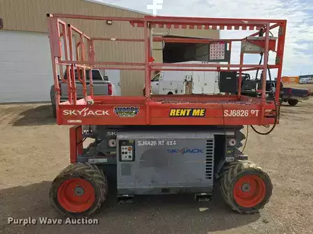 Scissor lift 2014  Skyjack SJ6826RT (4)