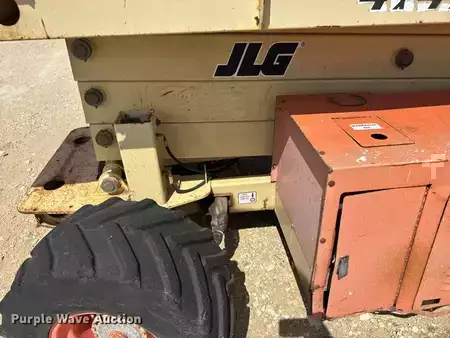 Nacelle à ciseaux - JLG 33RTS (12)