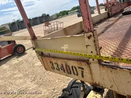 Nacelle à ciseaux - JLG 33RTS (32)