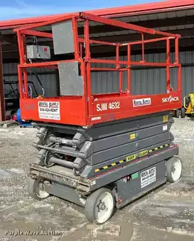 Scissor lift 2008  Skyjack SJ4632 (1)