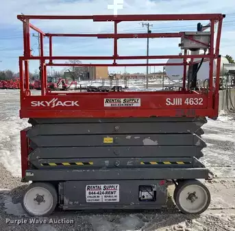 Scissor lift 2008  Skyjack SJ4632 (4)