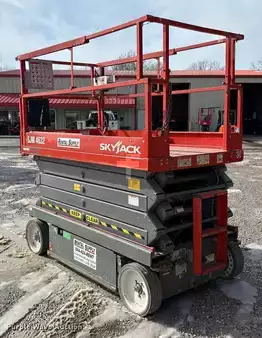Scissor lift 2008  Skyjack SJ4632 (7)
