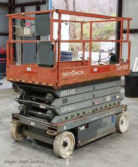 Plataforma Tijera - SkyJack SJIII 4632 (1)