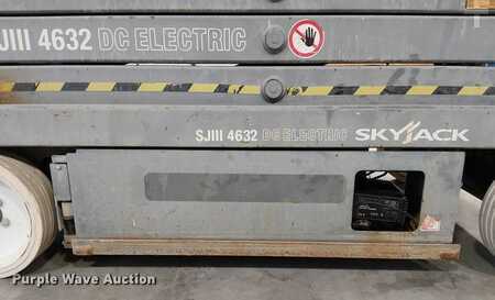 Plataforma Tijera - SkyJack SJIII 4632 (17)