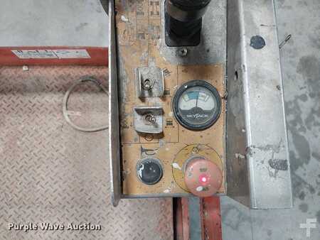 Plataforma Tijera - SkyJack SJIII 4632 (40)