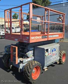 Scissor lift 2014  Skyjack SJ 6832RT (5)
