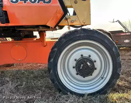 Telescopic boom lift 2015  JLG 340AJ (40)