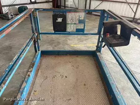 Scissor lift 2016  Genie GS4069 RT (39)