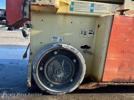 Plataforma Tijera 2016  JLG 1932RS (32)