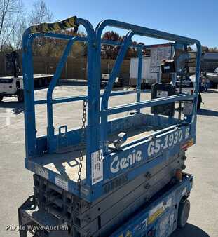 Scissor lift - Genie GS-1930 (16)
