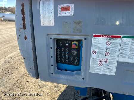 Telescopic boom lift 2007  Genie S-65 (11)