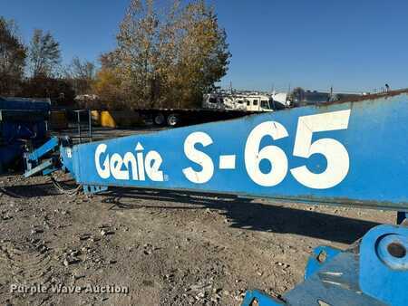 Telescopic boom lift 2007  Genie S-65 (15)